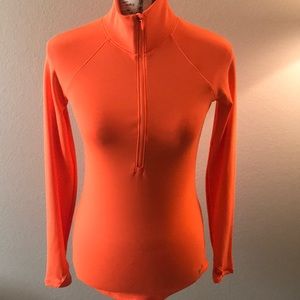 UNDER ARMOUR WOMEN’S 1/2 ZIP LONG SLEEVE SHIRT